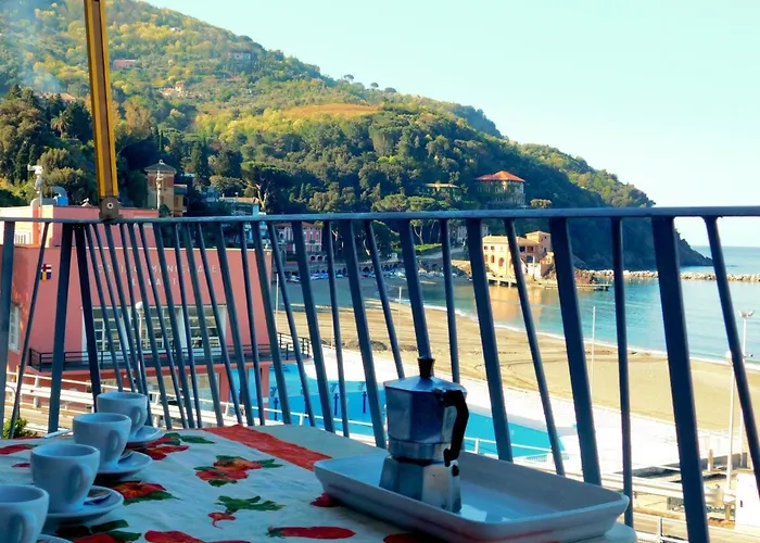 Bilocale Con Favolosa Vista Mare Levanto