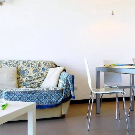 Bilocale Con Favolosa Vista Mare